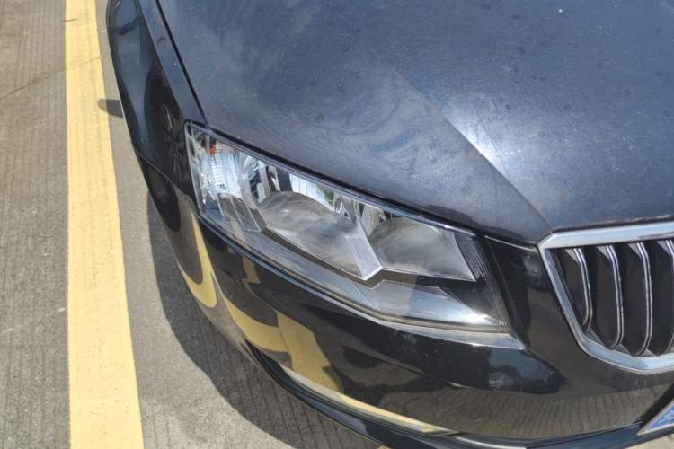 Used Skoda Octavia 2015 1.6L Automatic Yijun Edition Right Front Headlight