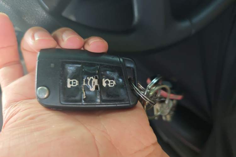 Used Skoda Octavia 2015 1.6L Manual Eado Edition Vehicle Key