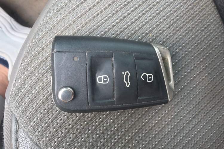 Used Skoda Octavia 2015 1.6L Automatic Yijie Edition Vehicle Key