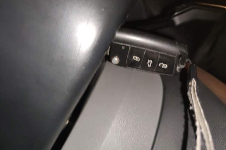 Used Skoda Octavia 2015 1.6L Automatic Yijun Edition Vehicle Key