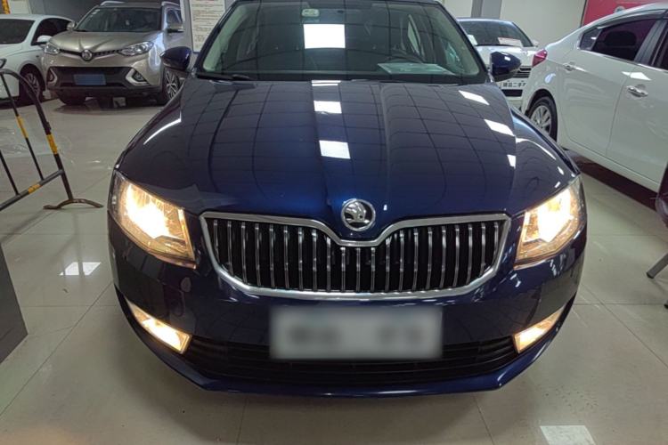 Used Skoda Octavia 2015 1.6L Automatic Yijie Edition Front
