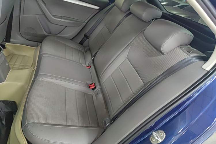 Used Skoda Octavia 2015 1.6L Automatic Yijie Edition Left Rear Seat