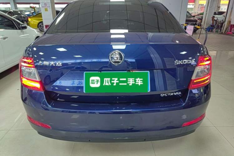 Used Skoda Octavia 2015 1.6L Automatic Yijie Edition Rear