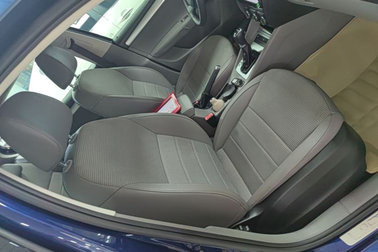 Used Skoda Octavia 2015 1.6L Automatic Yijie Edition Right Front Seat