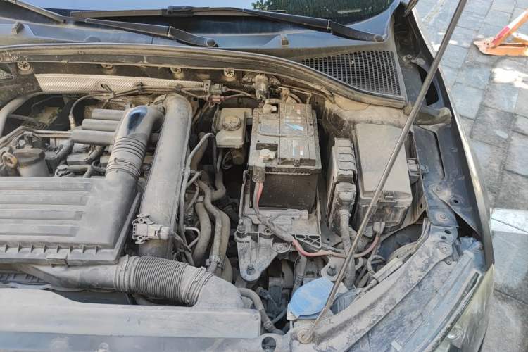 Used Skoda Octavia 2015 1.4TSI Manual Yijun Edition Engine Bay Left