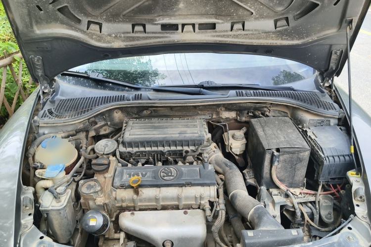 Used Skoda Octavia 2015 Classic Model 1.6L Manual Yijie Edition Engine Bay