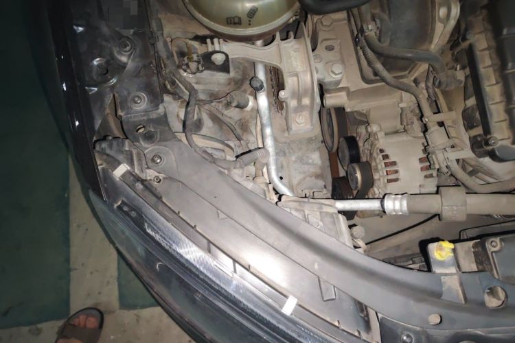 Used Skoda Octavia 2015 1.6L Automatic Yijun Edition Engine Bay Right