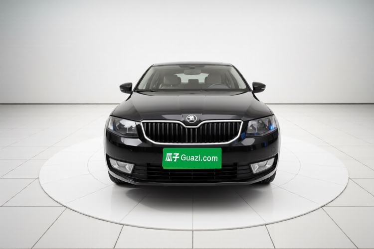 Used Skoda Octavia 2015 1.6L Automatic Yijie Edition Exterior 1