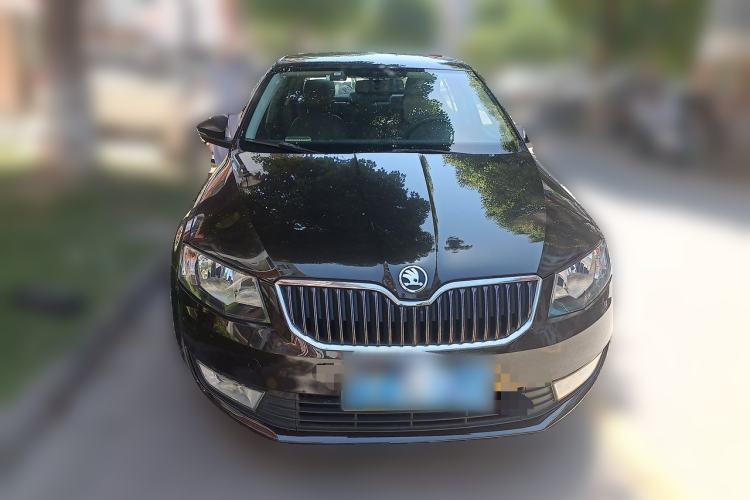Used Skoda Octavia 2015 1.6L Automatic Yijie Edition Front