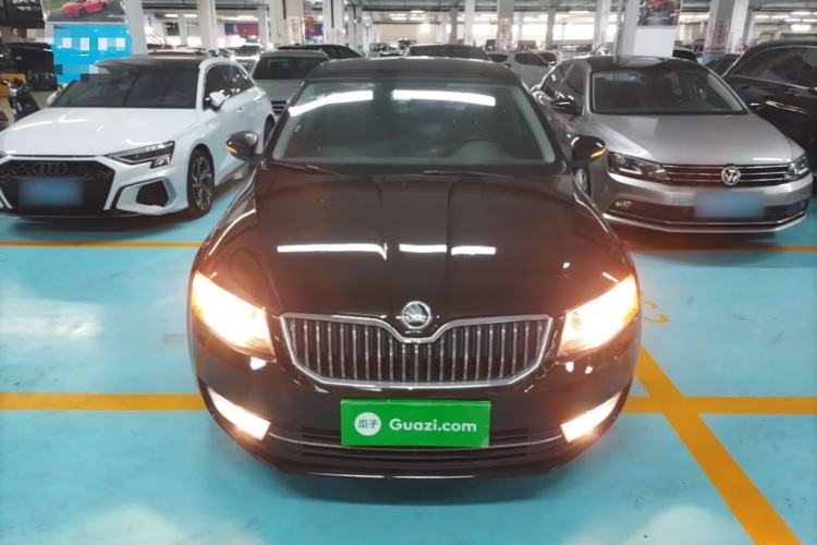 Used Skoda Octavia 2015 1.6L Automatic Yijun Edition Front
