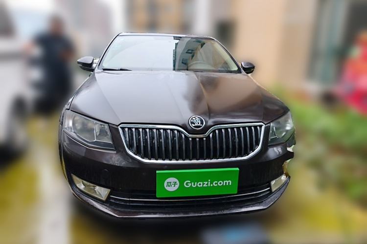 Used Skoda Octavia 2015 1.6L Automatic Yijun Edition Front