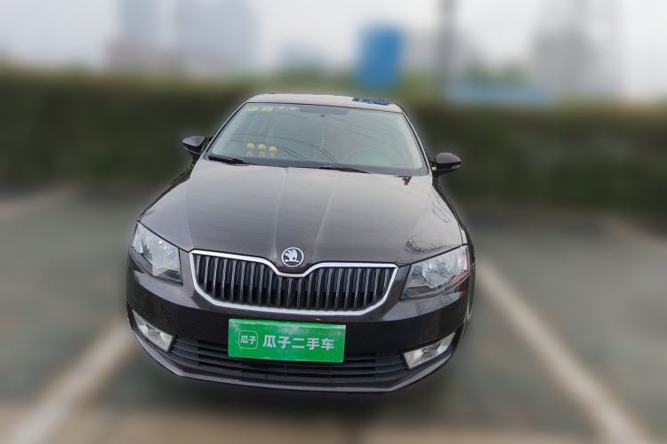 Used Skoda Octavia 2015 1.6L Automatic Yijie Edition Front