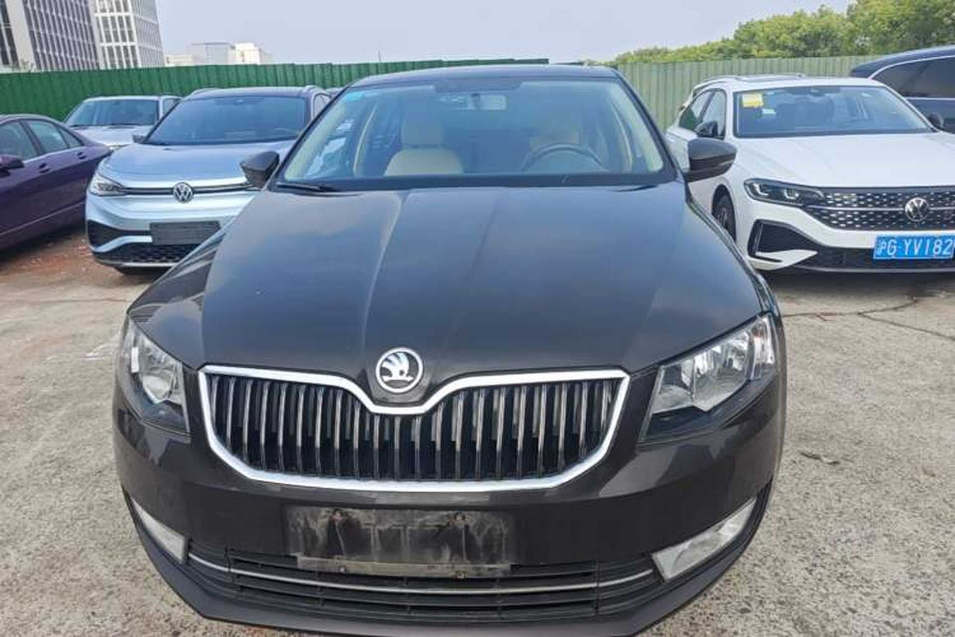 Used Skoda Octavia 2015 1.6L Automatic Yijun Edition Front