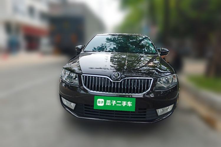 Used Skoda Octavia 2015 1.6L Automatic Yijie Edition Front