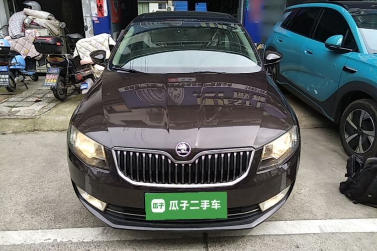 Used Skoda Octavia 2015 1.6L Automatic Yijun Edition Front