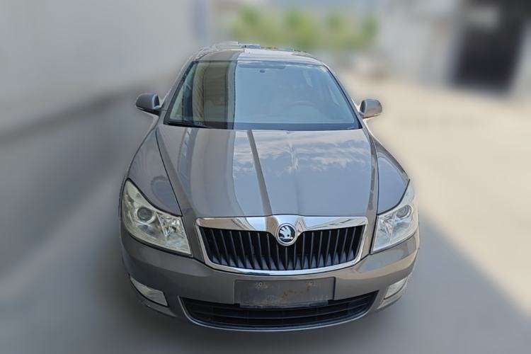 Used Skoda Octavia 2015 Classic Model 1.6L Manual Eado Version Front