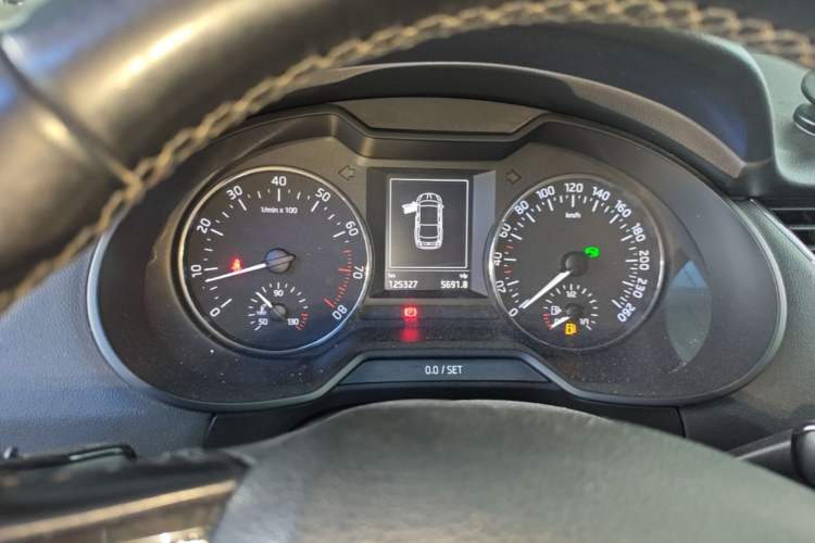 Used Skoda Octavia 2015 1.6L Automatic Yijun Edition Instrument Cluster