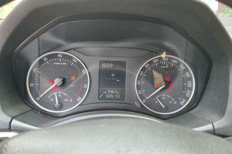 Used Skoda Octavia 2015 Classic Model 1.6L Manual Yijie Edition Instrument Cluster