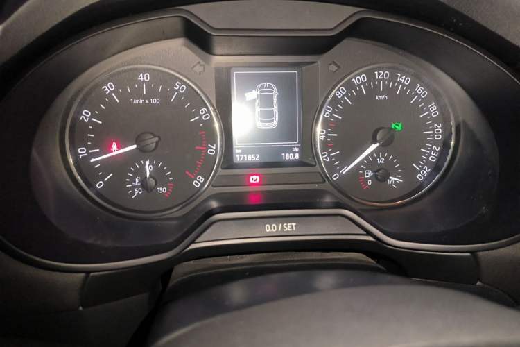 Used Skoda Octavia 2015 1.6L Automatic Yijun Edition Instrument Cluster