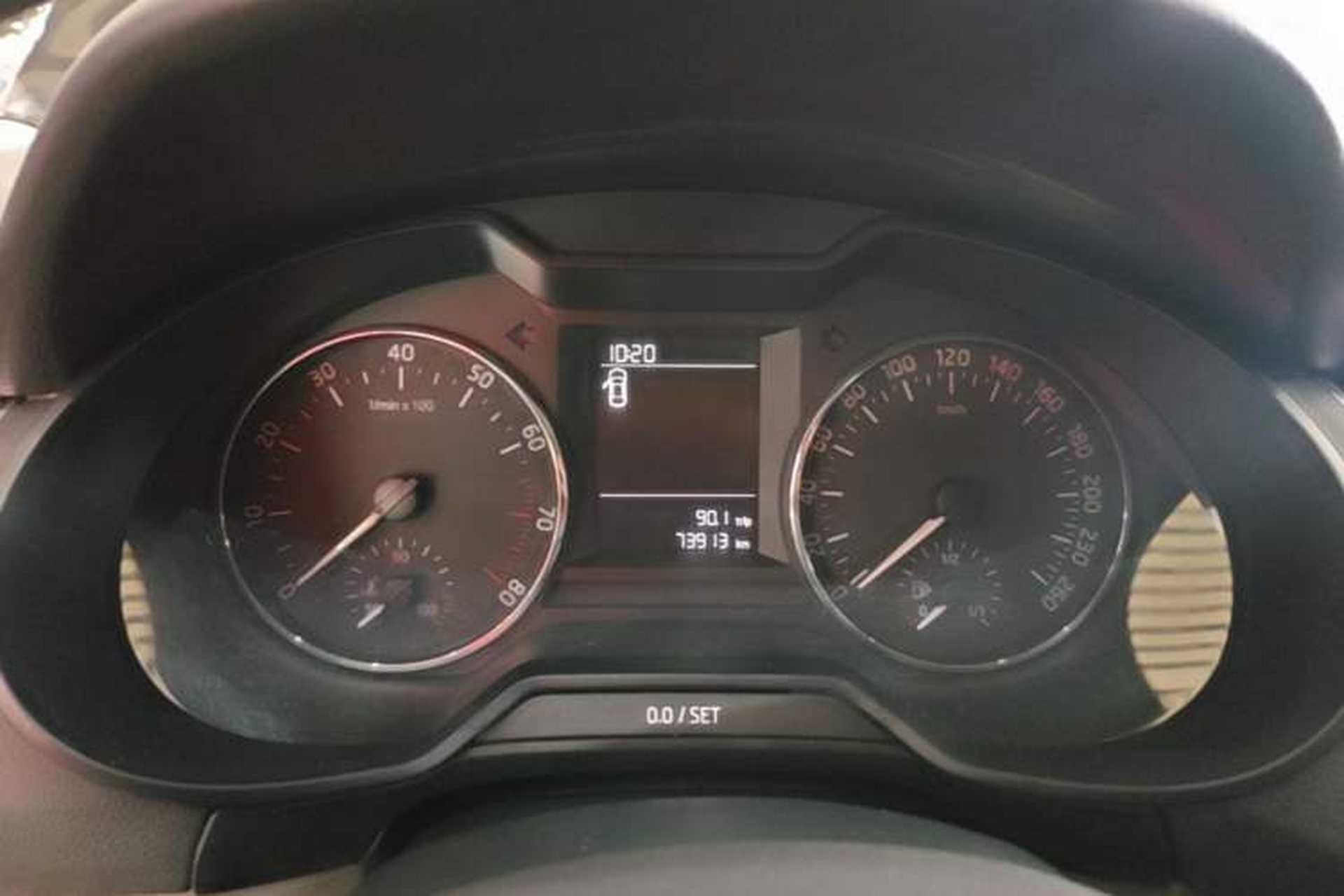 Used Skoda Octavia 2015 1.6L Automatic Yijie Edition Instrument Cluster