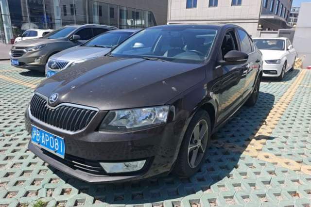 Used Skoda Octavia 2015 Classic Model 1.6L Automatic Elegance Edition