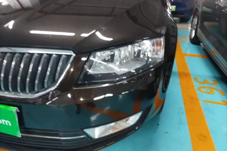 Used Skoda Octavia 2015 1.6L Automatic Yijun Edition Left Front Headlight