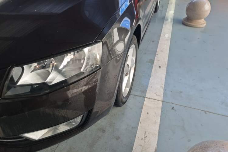 Used Skoda Octavia 2015 1.6L Automatic Yijun Edition Left Front Headlight