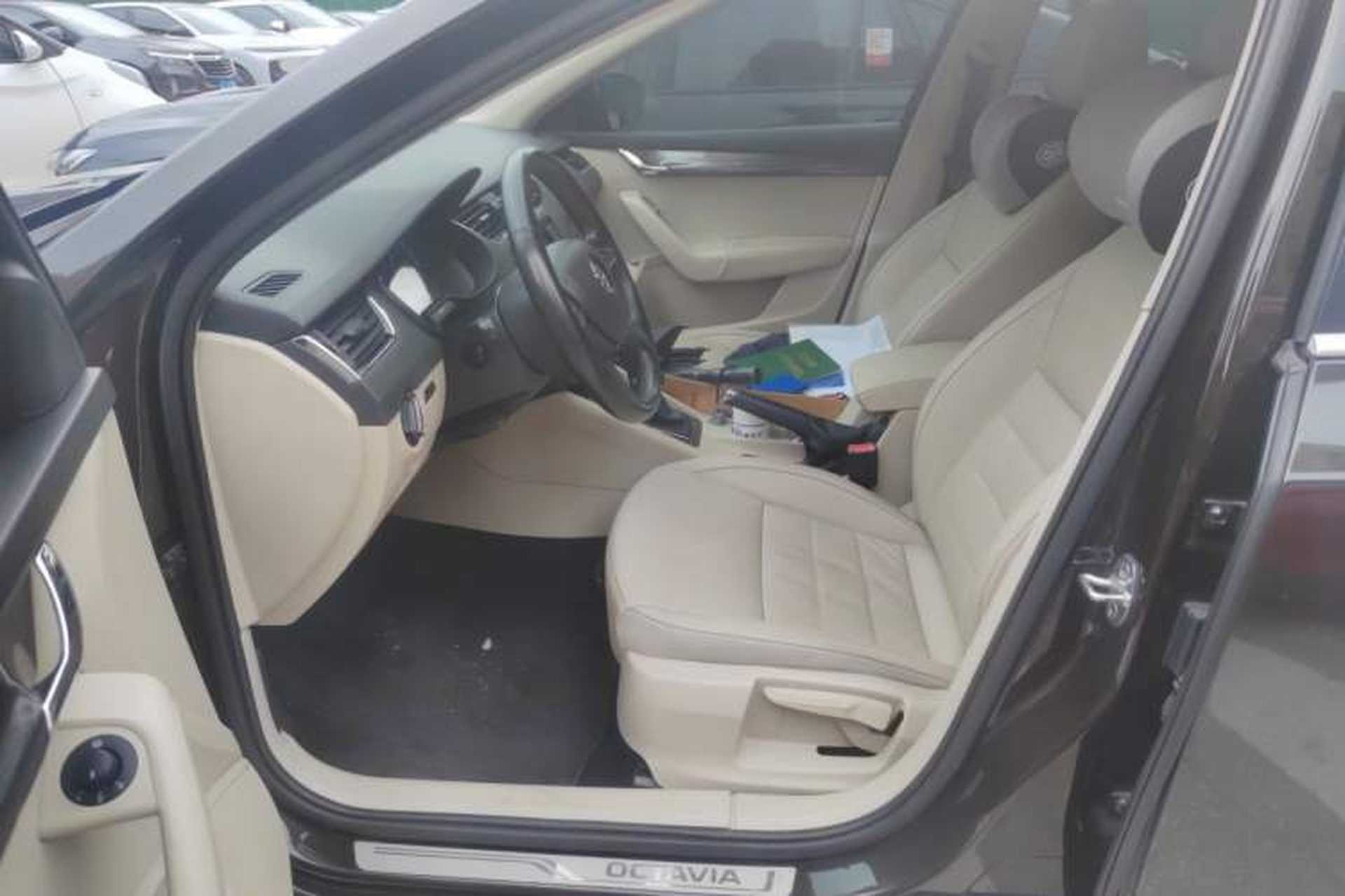 Used Skoda Octavia 2015 1.6L Automatic Yijun Edition Left Front Seat