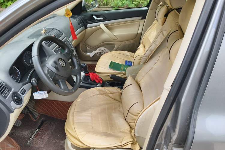 Used Skoda Octavia 2015 Classic Model 1.6L Manual Yijie Edition Left Front Seat