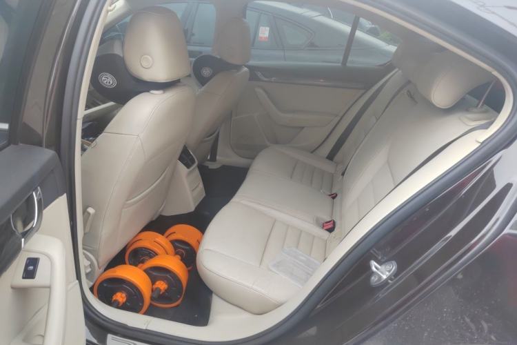 Used Skoda Octavia 2015 1.6L Automatic Yijun Edition Left Rear Seat