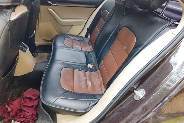 Used Skoda Octavia 2015 1.6L Automatic Yijun Edition Left Rear Seat
