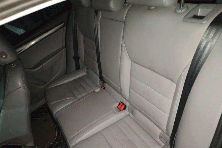 Used Skoda Octavia 2015 1.6L Automatic Yijun Edition Left Rear Seat