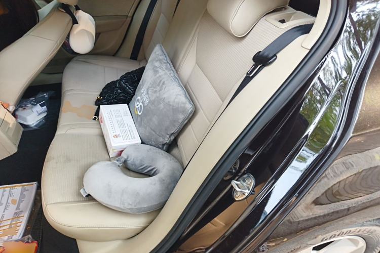 Used Skoda Octavia 2015 1.6L Automatic Yijie Edition Left Rear Seat