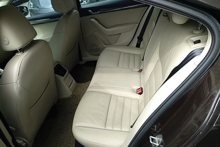 Used Skoda Octavia 2015 1.6L Automatic Yijun Edition Left Rear Seat