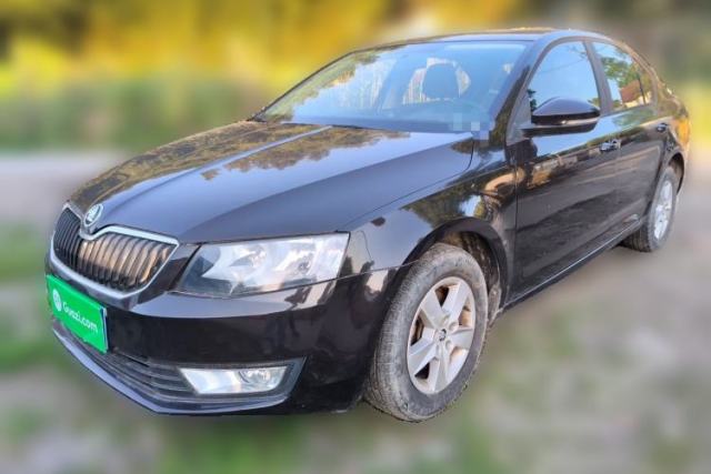 Used Skoda Octavia 2015 1.6L Manual Eado Edition