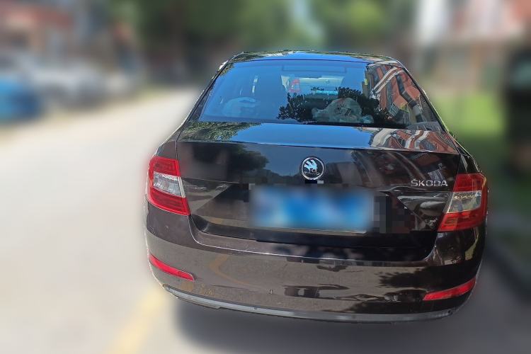 Used Skoda Octavia 2015 1.6L Automatic Yijie Edition Rear