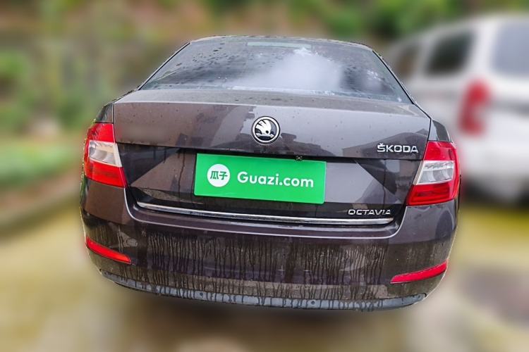 Used Skoda Octavia 2015 1.6L Automatic Yijun Edition Rear