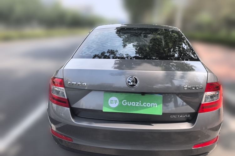 Used Skoda Octavia 2015 1.6L Manual Eado Edition Rear