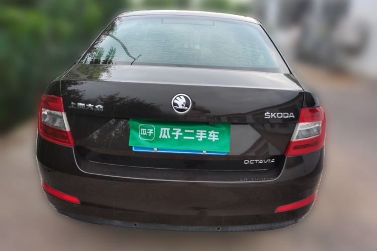 Used Skoda Octavia 2015 1.6L Manual Yijie Edition Rear