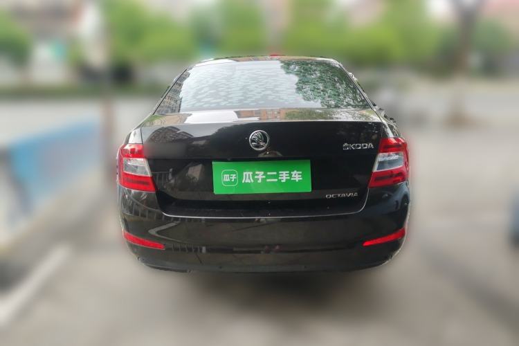 Used Skoda Octavia 2015 1.6L Automatic Yijie Edition Rear