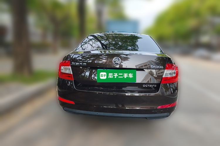 Used Skoda Octavia 2015 1.6L Automatic Yijie Edition Rear