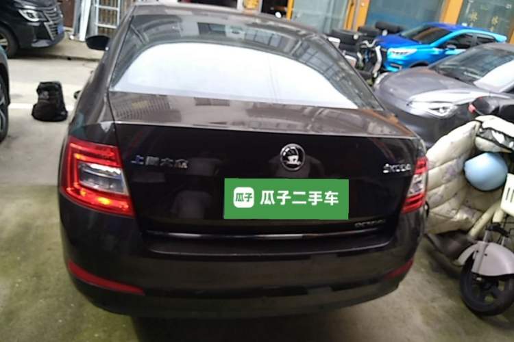 Used Skoda Octavia 2015 1.6L Automatic Yijun Edition Rear