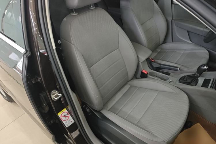 Used Skoda Octavia 2015 1.6L Automatic Yijie Edition Right Front Seat