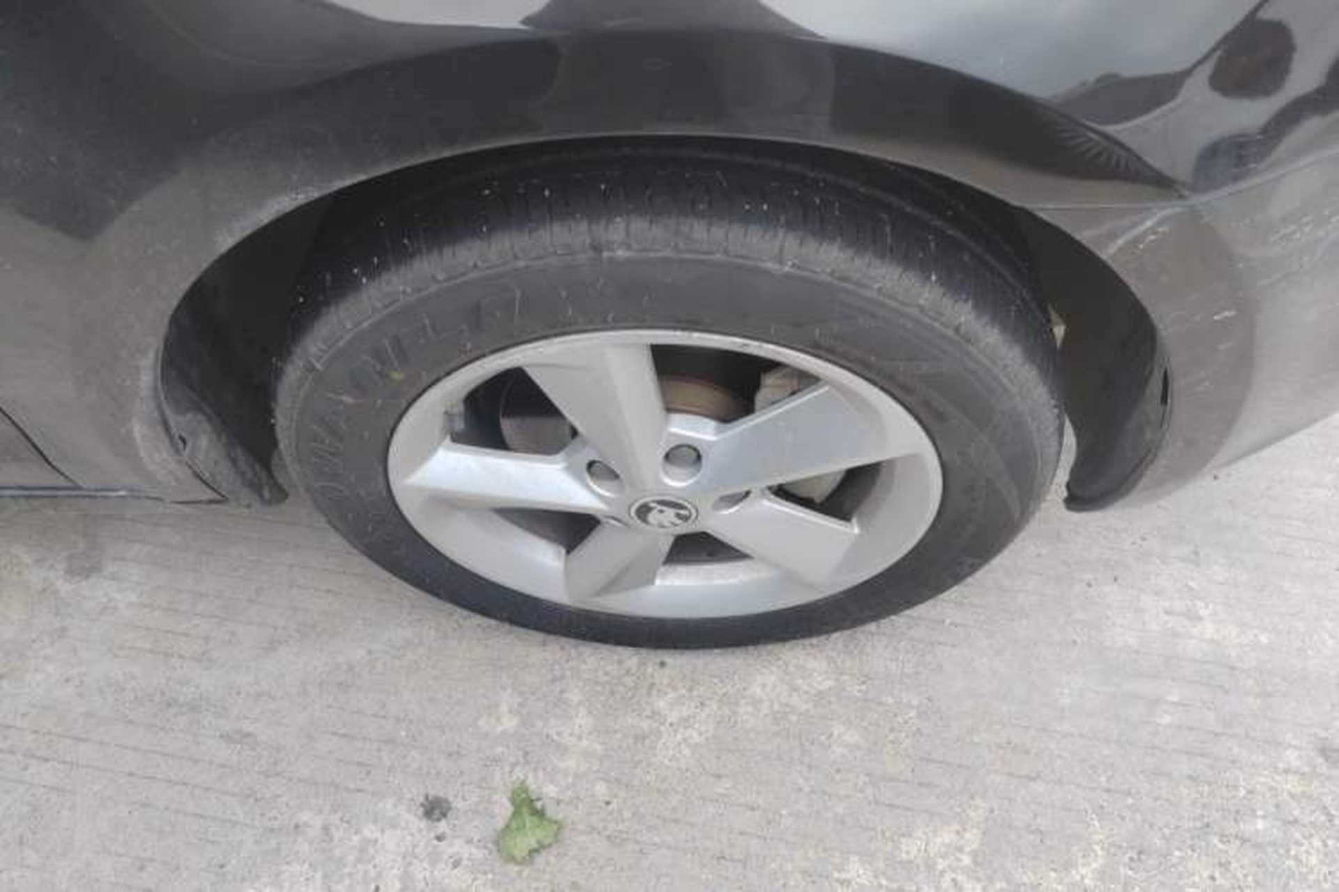 Used Skoda Octavia 2015 1.6L Automatic Yijun Edition Right Front Wheel Hub