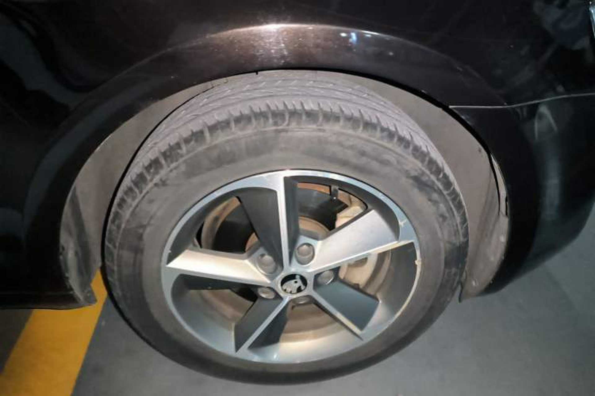 Used Skoda Octavia 2015 1.6L Automatic Yijun Edition Right Front Wheel Hub