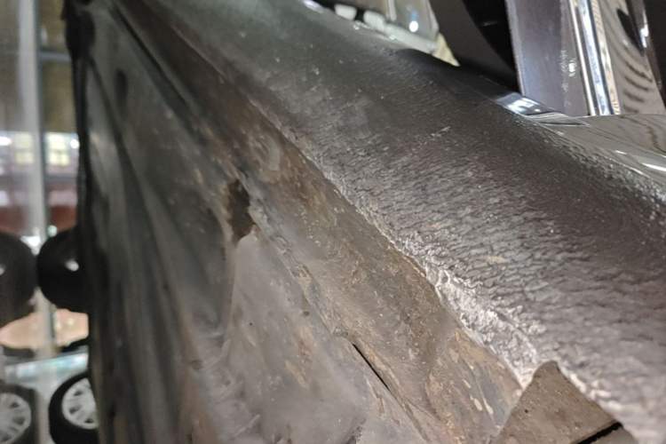 Used Skoda Octavia 2015 1.6L Automatic Yijie Edition Right Side Sill