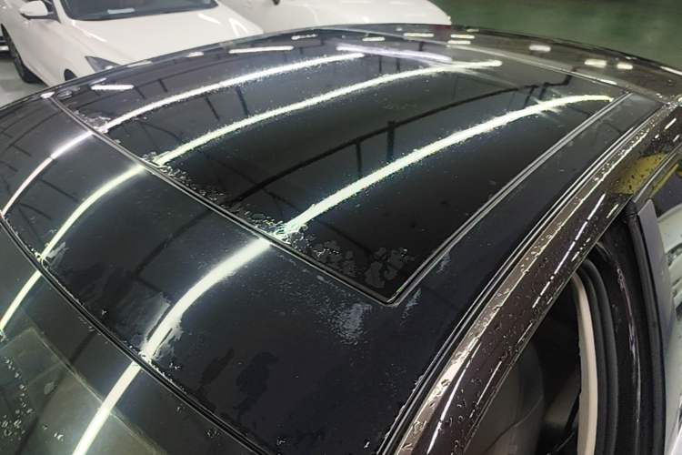 Used Skoda Octavia 2015 1.6L Automatic Yijun Edition Roof