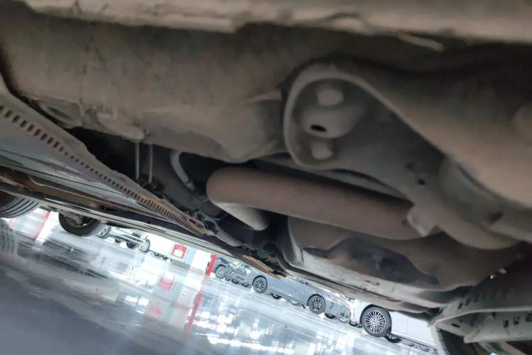 Used Skoda Octavia 2015 1.6L Manual Yijie Edition Chassis Rear Left