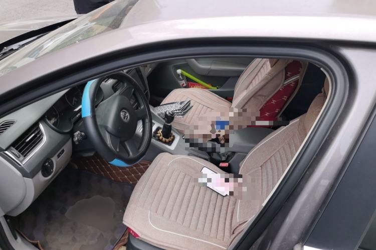 Used Skoda Octavia 2015 1.6L Manual Yijie Edition Driver Seat