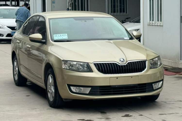 Used Skoda Octavia 2015 1.4TSI DSG Eado Edition Exterior 7